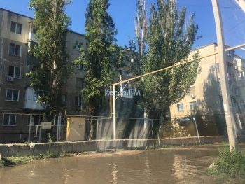 Новости » Общество: Бороздин уже год не может решить проблему с «озером» на Горбульского
