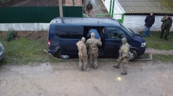 Новости » Криминал и ЧП: Житель Крыма приговорен к 8 годам колонии за участие в деятельности украинского нацбата