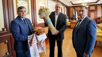 Крымские аграрии намолотили 1 млн тонн зерна