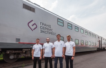 Студотряды проводников приступили к работе на поездах в Крым