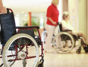 Новости » Милосердие: Керчанка просит помощи в приобретении инвалидной коляски