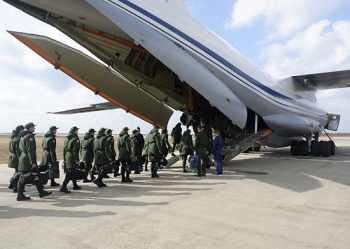 Более 200 новобранцев из Крыма отправились служить за пределы полуострова