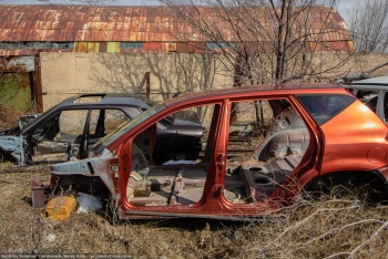 Юный крымчанин разобрал чужой автомобиль и продал запчасти