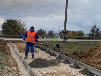 Новости » Общество: В Керчи продолжаются ремонтные работы дороги дублера  по Буденного