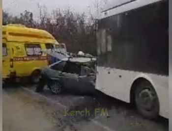 Четверо погибли в ДТП с участием троллейбуса у Ангарского перевала в Крыму