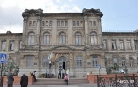 Новости » Общество: Романовскую гимназию в Керчи отреставрируют за 408 млн