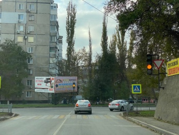 Новости » Общество: В Керчи на Вокзальное шоссе-Кокорина не работает светофор