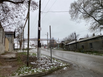 Новости » Общество: На Курсантов в Керчи произошел порыв водовода