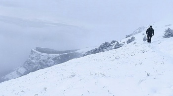 Высота снежного покрова в горах Крыма увеличилась до 25 сантиметров