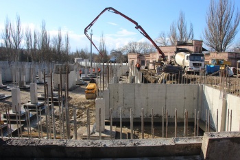 Министр строительства Крыма проинспектировал работы по ФЦП в Керчи