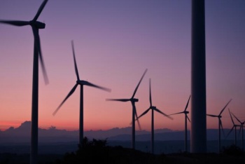 Новости » Общество: Крым получает 25% электричества из энергии ветра и солнца