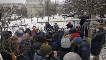 Керчане собрались против застройки территории у жилого дома по Индустриальному шоссе