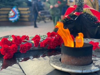 Новости » Общество: В Керчи прошло возложение цветов в честь памяти воинов-афганцев