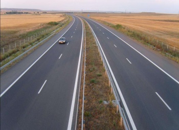 В Крыму планируется построить четырехполосные дороги к крупным городам республики