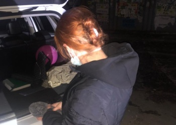 Полиция задержала крымчанку, которая прятала наркотики в волосах