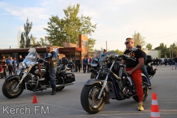 Новости » Спорт: Антигонки на мотоциклах снова пройдут в Керчи