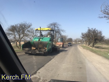 Дорожные службы приступили к ремонту дорожного участка в Октябрьском