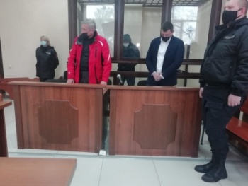 Под стражу заключили крымского полицейского, которого поймали на взятке 7,5 млн. рублей