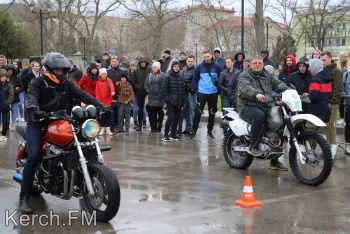 Новости » Спорт: Антигонки на мотоциклах вновь прошли в Керчи