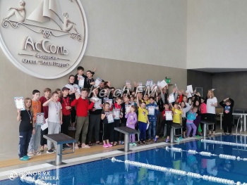 Новости » Криминал и ЧП: Керчане привезли победы из Феодосии с соревнований по плаванию