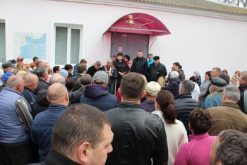 Власти Керчи встретились с жителями Героевки