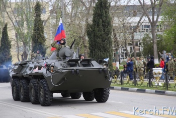 Новости » Общество: Видео военного парада в Керчи