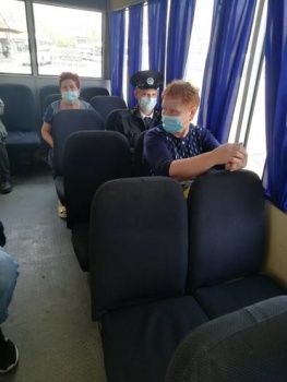 В Керчи продолжают проверять масочный режим в городском транспорте