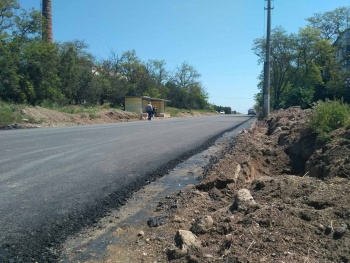 Новости » Общество: Ремонт 14 дорог завершится в Керчи в первом полугодии