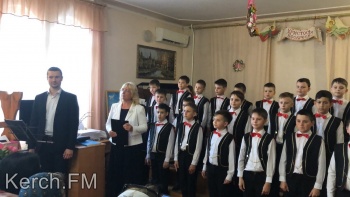 Новости » Культура: Керченский хор «Родник» дал концерт в храме