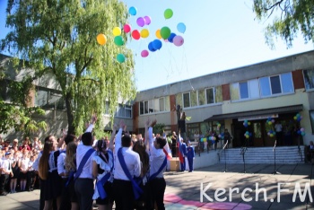 Новости » Общество: Последний звонок в Крыму пройдёт только для выпускных классов