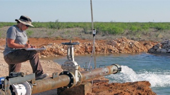 Новости » Общество: В Крыму рассказали на сколько хватит запасов подземных вод