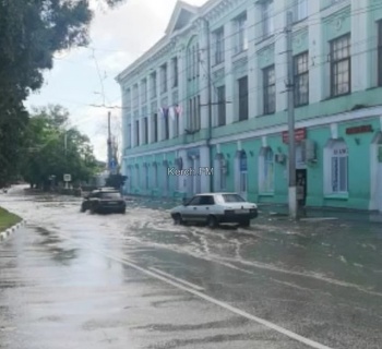 На дорогу по Кирова в районе СРЗ пускают, но не всех