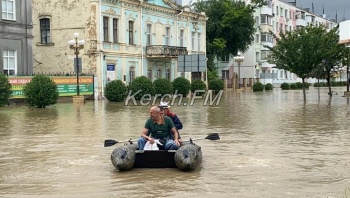 Новости » Общество: Администрация Керчи начала сбор помощи для пострадавших от затопления