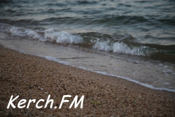 Новости » Общество: Более 80 пляжей в Крыму закрыты из-за последствий наводнения