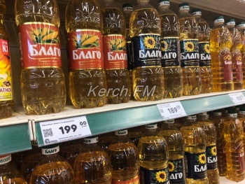 Новости » Общество: Керчане скупают подсолнечное масло, новую цену обещают по 180