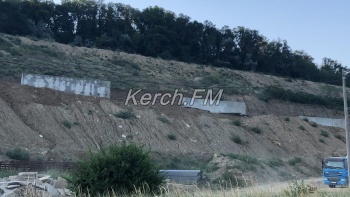 Противооползневые работы в Керчи: строительство переместилось ближе к дачам