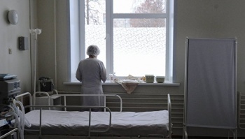 Новости » Общество: Ситуация с количеством свободных коек для больных с коронавирусом в Крыму остается сложной