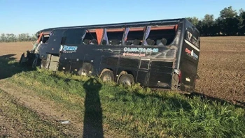 Автобус с ехавшими в Крым на фестиваль студентами попал в ДТП, есть пострадавшие