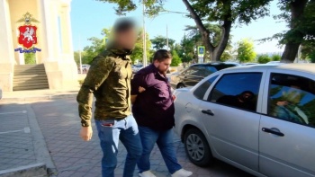 Новости » Криминал и ЧП: В Севастополе мошенник-иностранец сдавал чужие квартиры