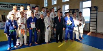 Новости » Спорт: Девять медалей привезли с турнира по дзюдо керченские спортсмены