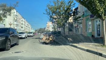 Новости » Общество: На Самойленко частично затруднено движение транспорта