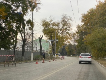 Новости » Общество: На Кирова частично ограничили движение по одной полосе дороги