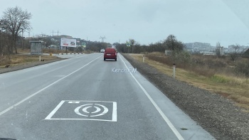 Новости » Общество: На выезде из Керчи обновили дорожную разметку