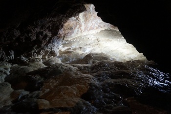 Крымские спелеологи открыли пещеру с подземной рекой