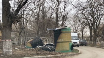 Новости » Общество: Сгоревшие резервуары на Котовского в Керчи так и не вывезли