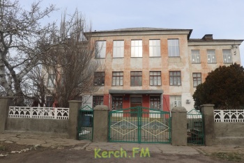 Новости » Общество: Более 60% крымских школ нуждаются в капитальном ремонте