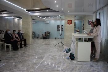 Новости » Общество: Новый зал регистрации открыли в керченском ЗАГСе