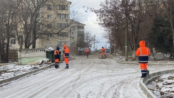 Новости » Общество: Рыбаков закрыта: дорожники готовятся укладывать асфальт