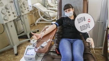 Новости » Общество: Центр крови выдал в медучреждения Крыма 2 тыс доз антиковидной плазмы с начал пандемии
