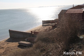 Новости » Общество: В Крыму рассматривается более 300 судебных исков о застройке в 100-метровой прибрежной зоны